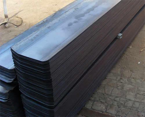 止水钢板是工程中常见的材料，包括钢板